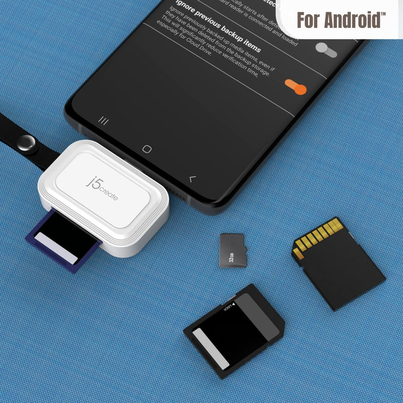 JCHSD33W USB-C® to SD™ /microSD™ Mini Adapter for Smartphones